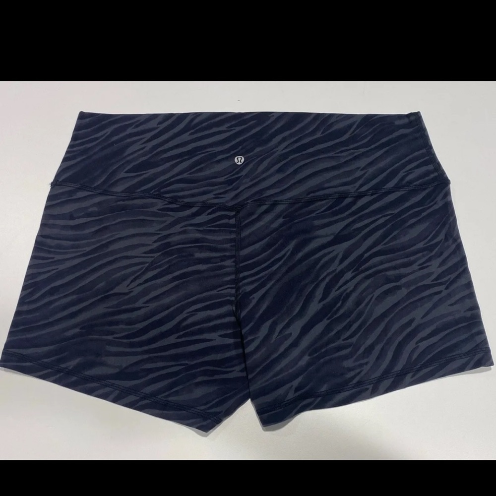 Lululemon Align Short 4 Nulu Size 20  Le Tigre Tiger Deep Coal Gray NEW No Tags